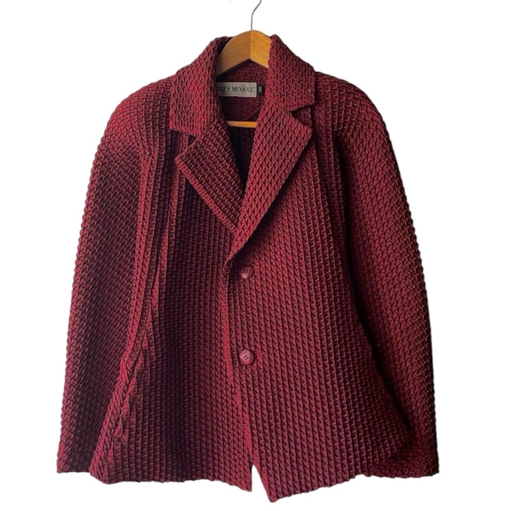 Issey Miyake Diamond pleated Blazer